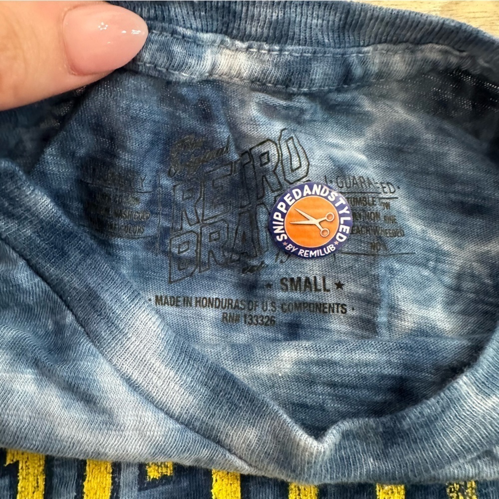 Retro brand Michigan university sweatshirt & tee bundle - Picture 3 of 11